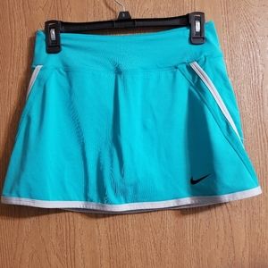 Sport skorts. Nike. pink  Like new